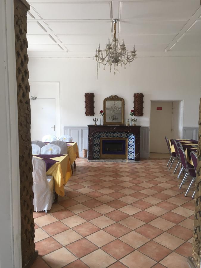 Bed and Breakfast Chateau Nevers Варен-Возель Экстерьер фото