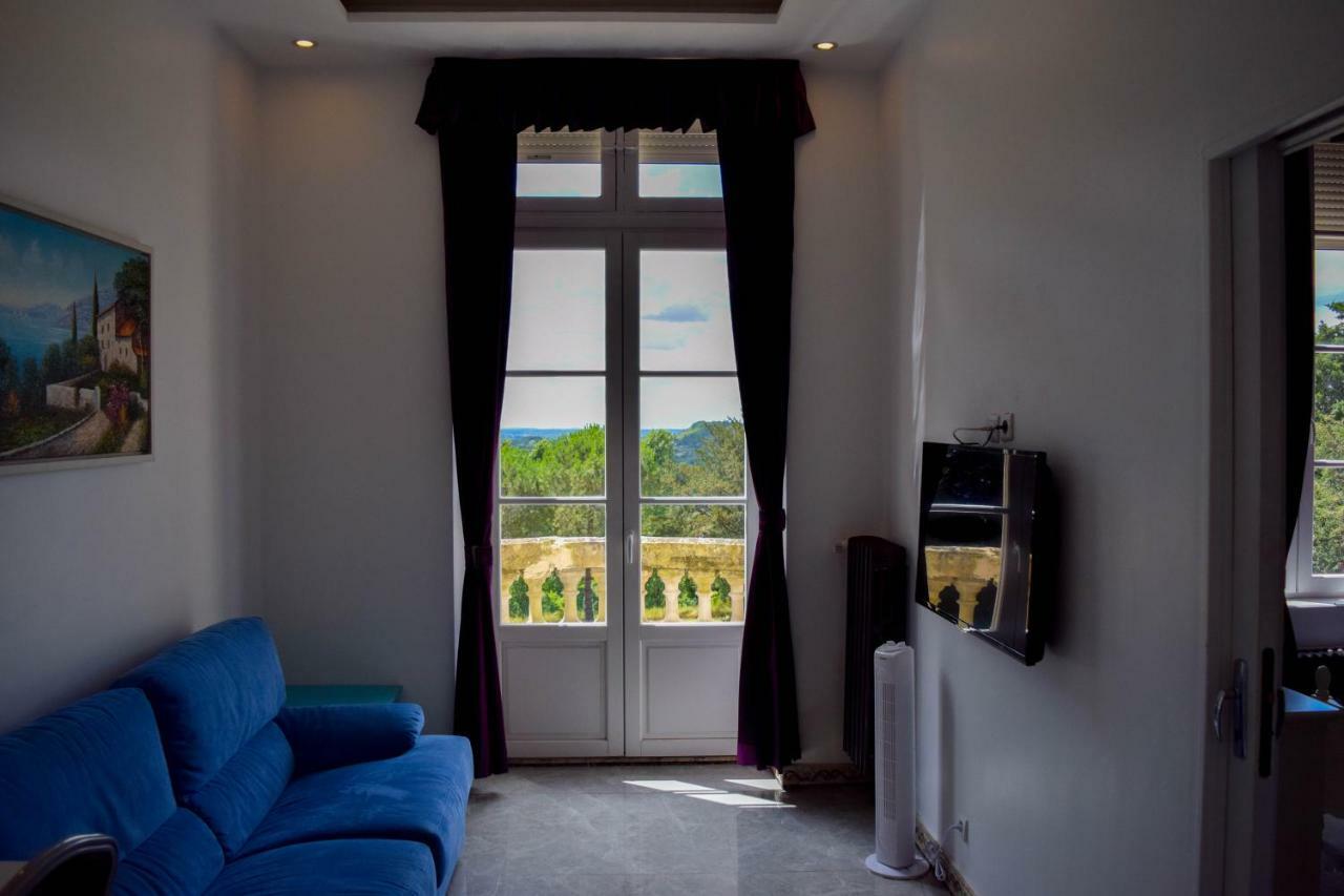 Bed and Breakfast Chateau Nevers Варен-Возель Экстерьер фото